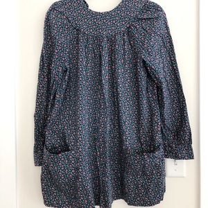 Long sleeve blouse with pockets